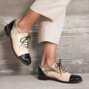 Office of Angela Scott Ms Baker Oxford Cap Toe Shoes Black and Cream NEW